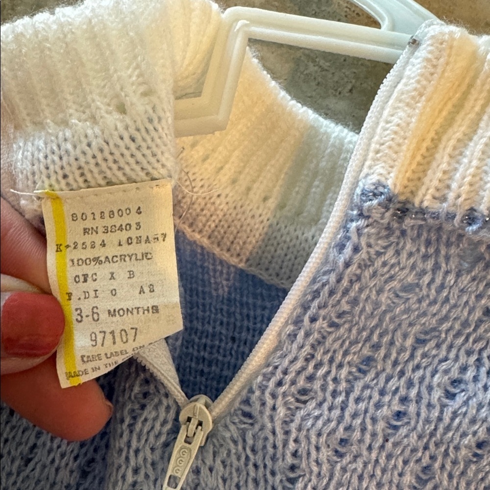 Vintage Knit Baby Outfit with Hat NWOT - Picture 6 of 6